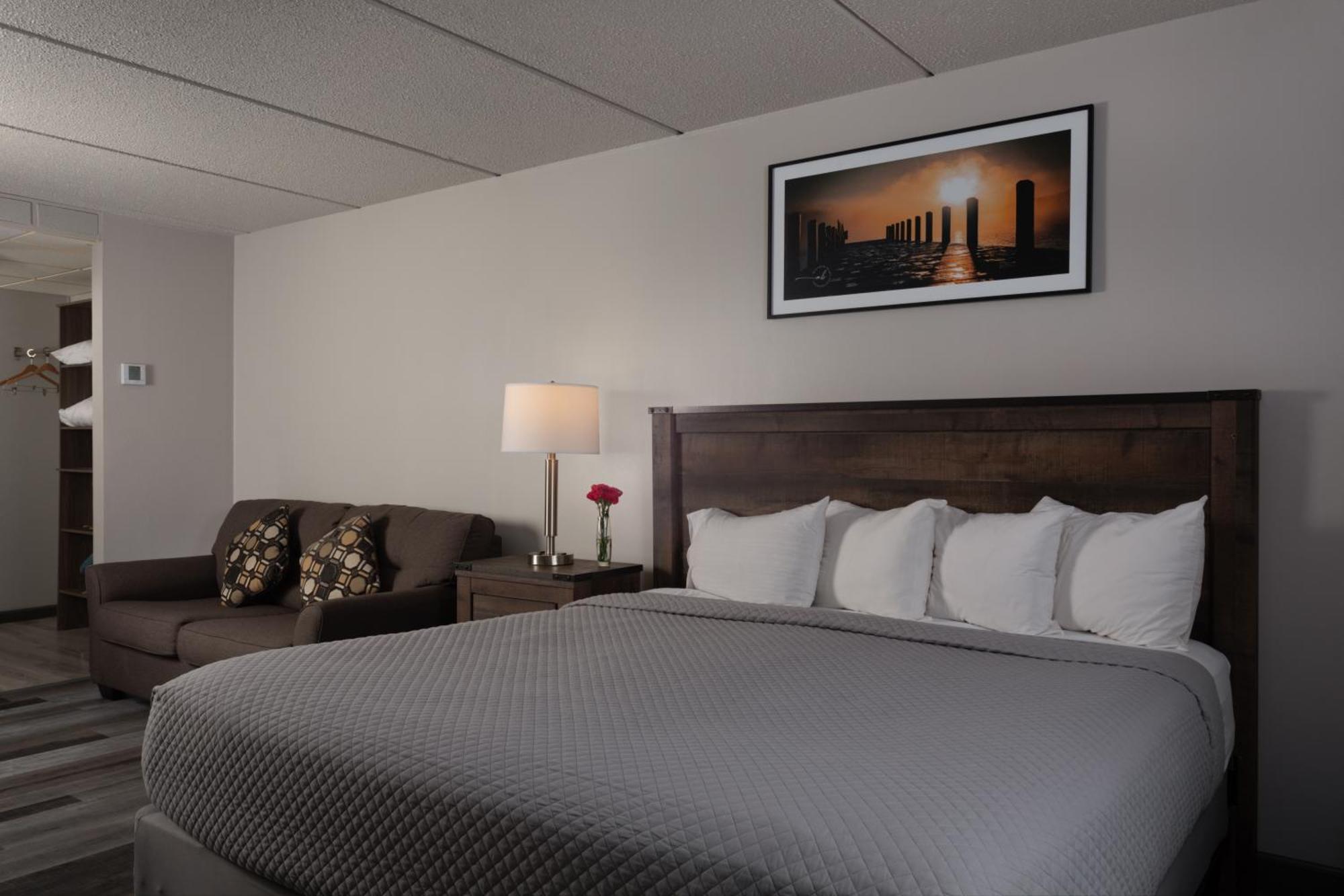 Harbor Shores On Lake Geneva Room photo