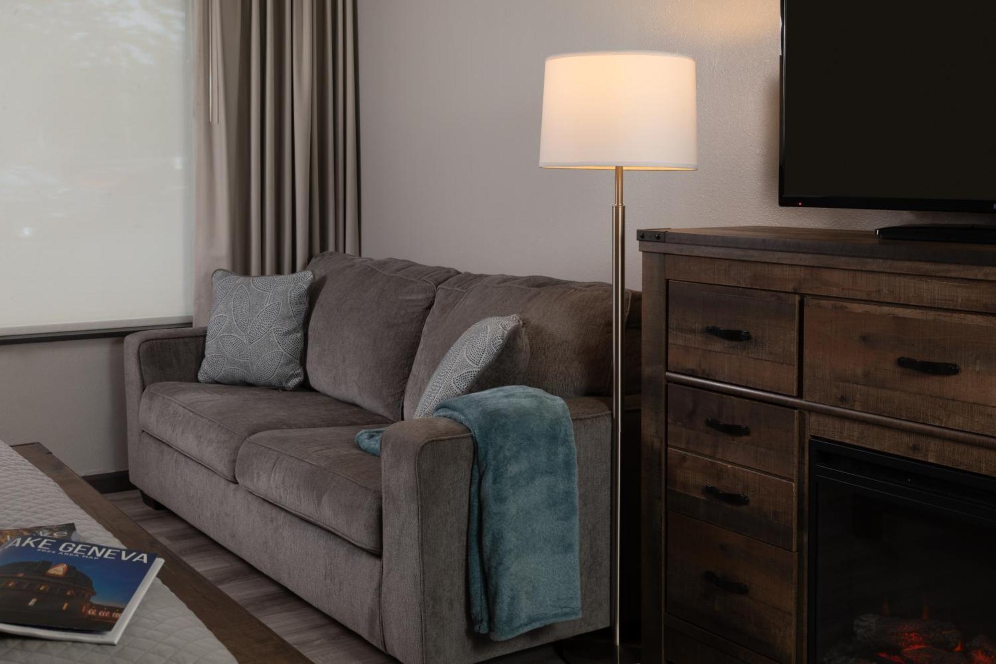 Harbor Shores On Lake Geneva Room photo